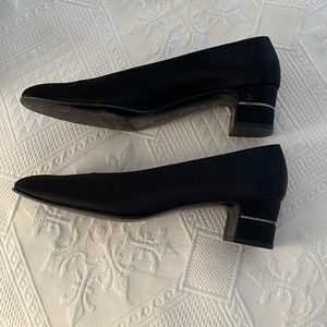 S. FERRAGAMO BLACK DRESSY EVENING SHOES IN A SHIMMERY FABRIC W/RHINESTONES